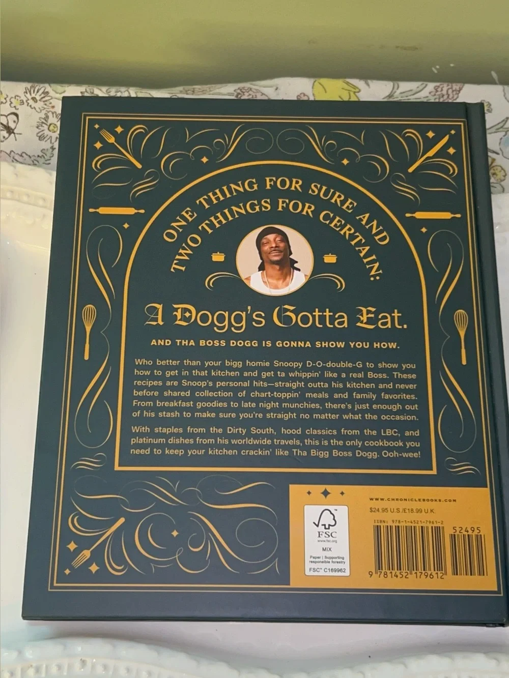Snoop Dogg's From Crook to Cook hardcover cookbook